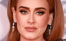 Adele, Rolling in the Deep - текст і переклад пісні. Про яку глибину співає Адель?