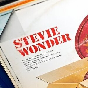 I Just Called to Say I Love You: текст, переклад та розбір пісні Стіві Вандера